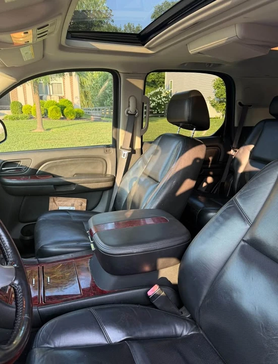 2008 Cadillac Escalade & EXT 3rd Gen - Image 11 of 14
