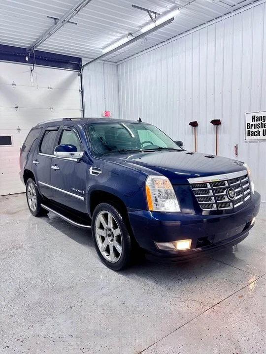 2008 Cadillac Escalade & EXT 3rd Gen - Image 3 of 17