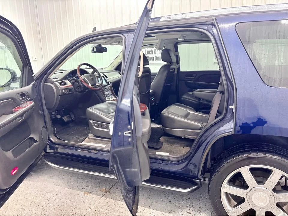 2008 Cadillac Escalade & EXT 3rd Gen - Image 8 of 17