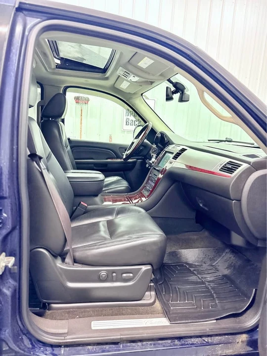 2008 Cadillac Escalade & EXT 3rd Gen - Image 15 of 17