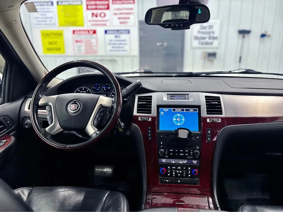 2008 Cadillac Escalade & EXT 3rd Gen - Image 9 of 17
