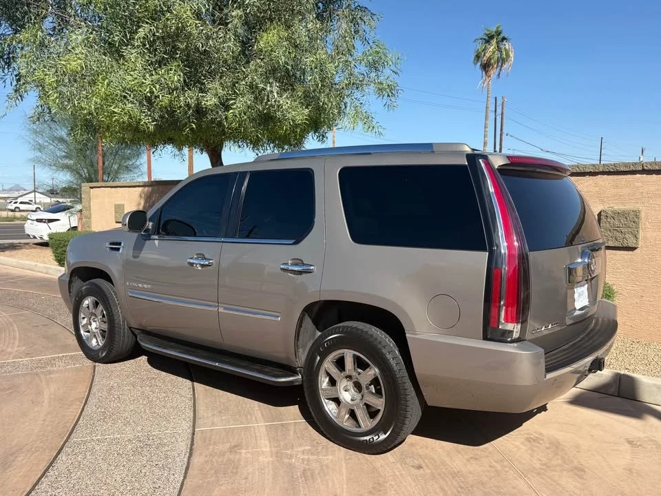 2008 Cadillac Escalade & EXT 3rd Gen - Image 3 of 8
