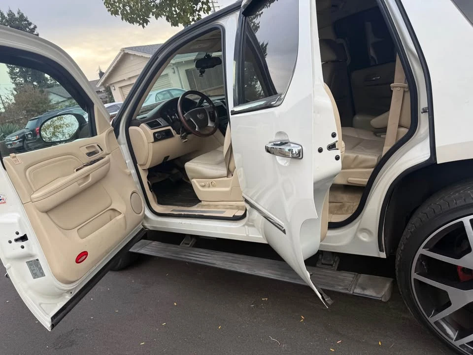 2008 Cadillac Escalade & EXT 3rd Gen - Image 13 of 13