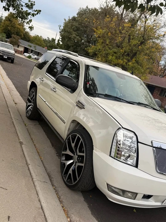 2008 Cadillac Escalade & EXT 3rd Gen - Image 7 of 13