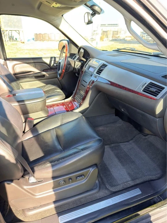 2008 Cadillac Escalade & EXT 3rd Gen - Image 6 of 9