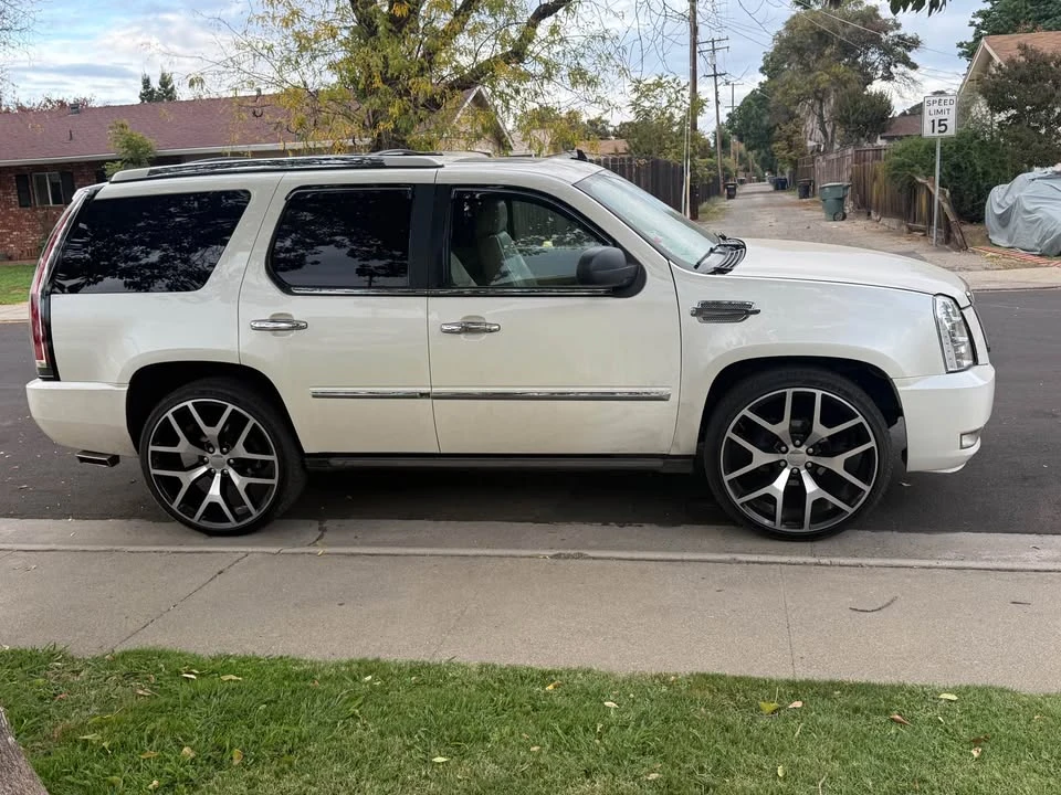 2008 Cadillac Escalade & EXT 3rd Gen - Image 8 of 13