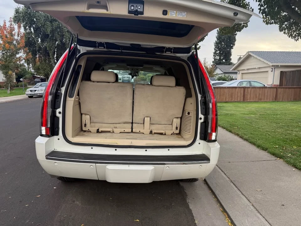 2008 Cadillac Escalade & EXT 3rd Gen - Image 12 of 13