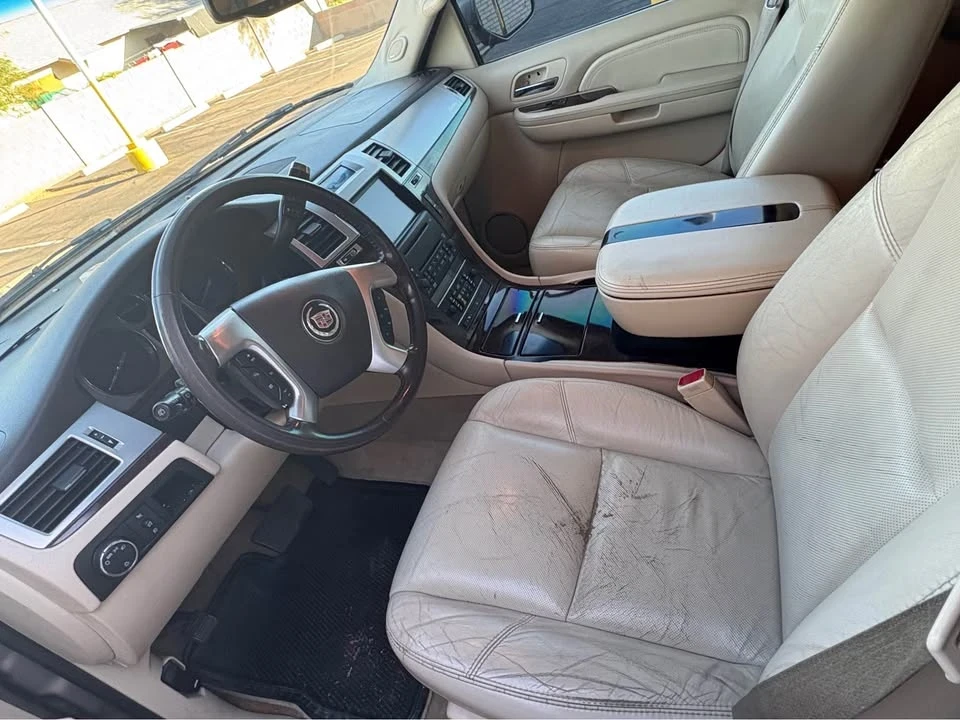 2008 Cadillac Escalade & EXT 3rd Gen - Image 4 of 6