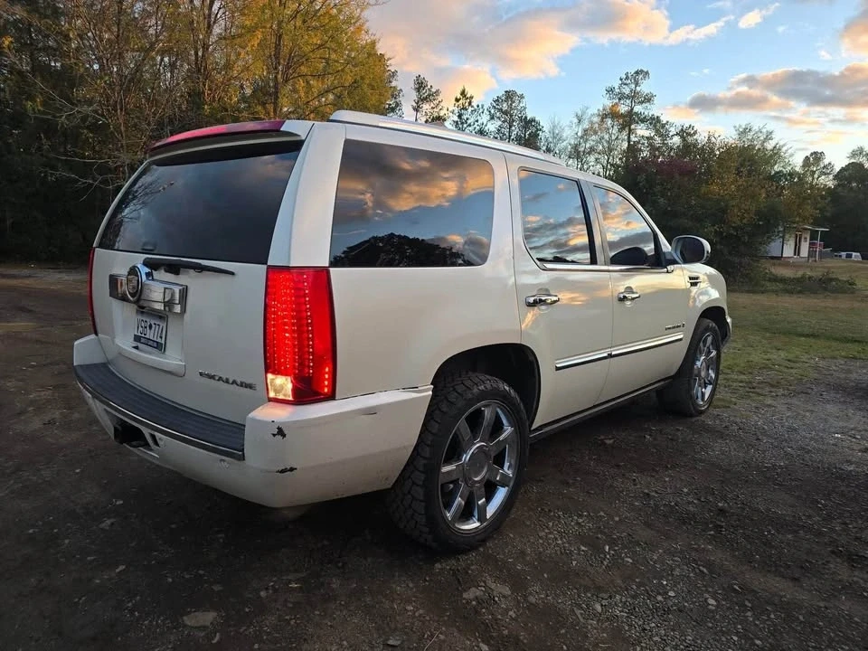 2008 Cadillac Escalade & EXT 3rd Gen - Image 3 of 5