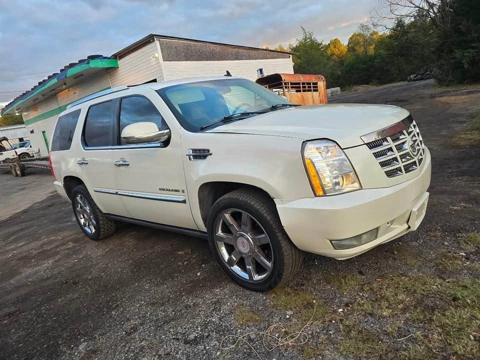 2008 Cadillac Escalade & EXT 3rd Gen - Image 2 of 5