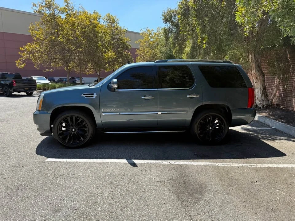 2008 Cadillac Escalade & EXT 3rd Gen - Image 2 of 15