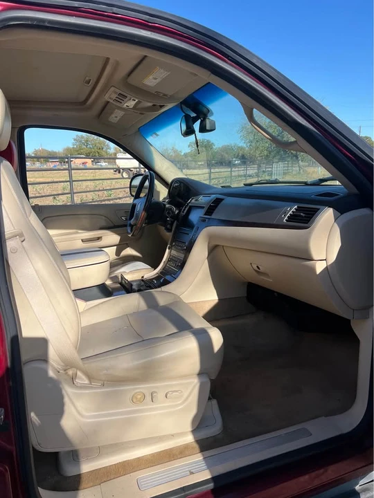 2008 Cadillac Escalade & EXT 3rd Gen - Image 5 of 6