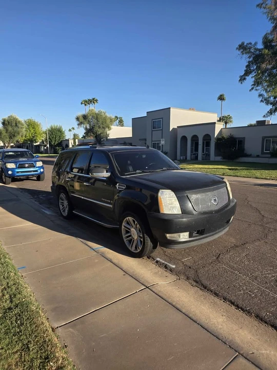2008 Cadillac Escalade & EXT 3rd Gen - Image 2 of 5