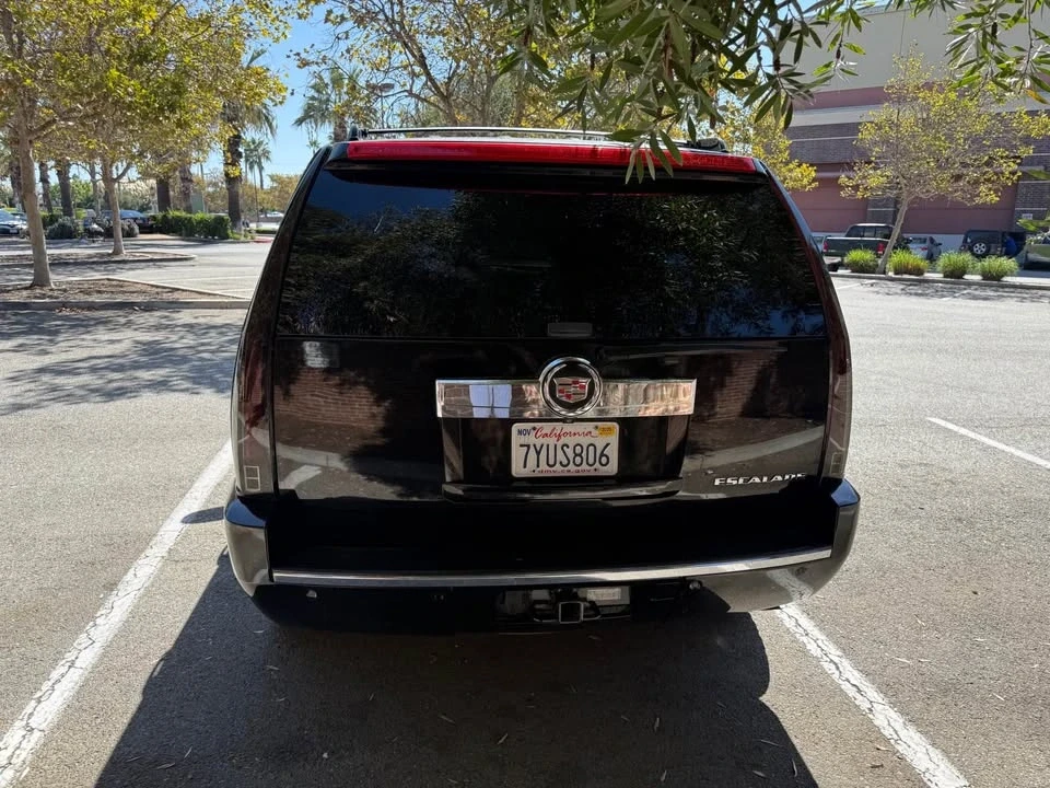 2008 Cadillac Escalade & EXT 3rd Gen - Image 3 of 18