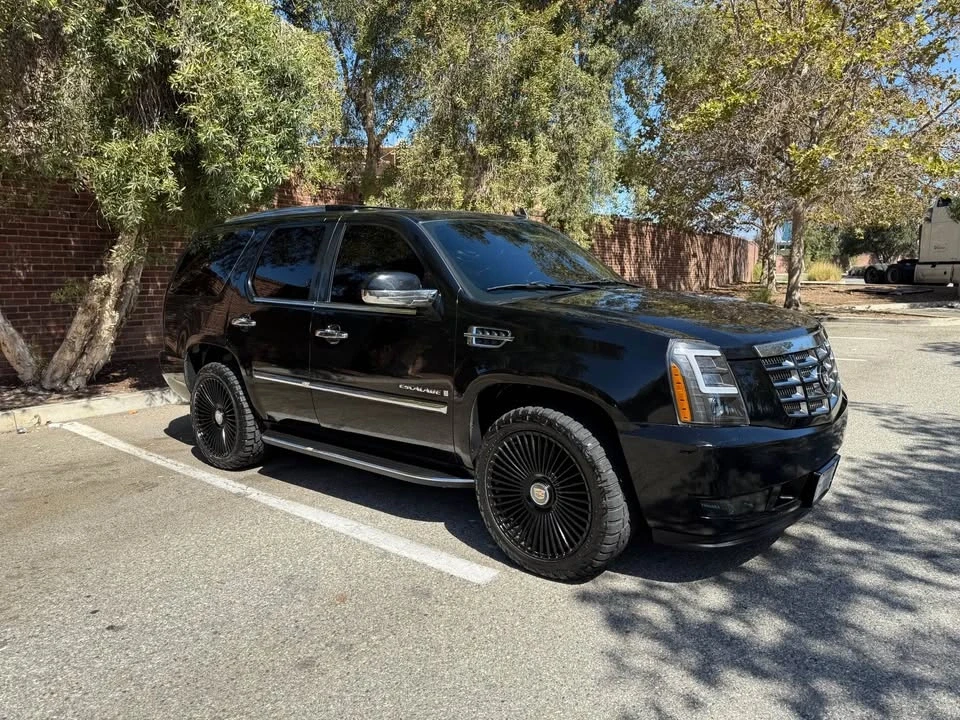 2008 Cadillac Escalade & EXT 3rd Gen - Image 7 of 18