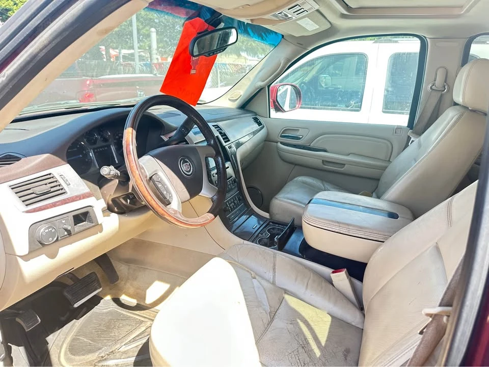 2008 Cadillac Escalade & EXT 3rd Gen - Image 8 of 11