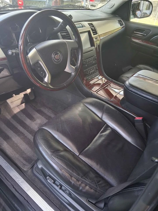 2008 Cadillac Escalade & EXT 3rd Gen - Image 8 of 12