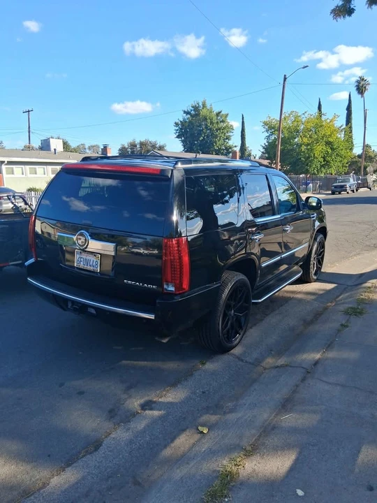 2008 Cadillac Escalade & EXT 3rd Gen - Image 9 of 12
