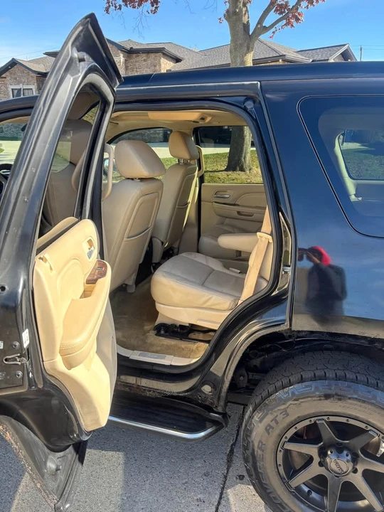 2008 Cadillac Escalade & EXT 3rd Gen - Image 5 of 5