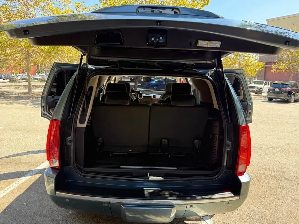 2008 Cadillac Escalade & EXT 3rd Gen - Image 9 of 18