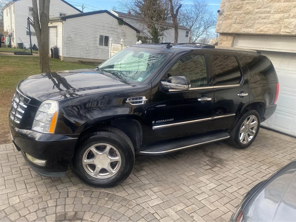 2008 Cadillac Escalade & EXT 3rd Gen - Image 17 of 18