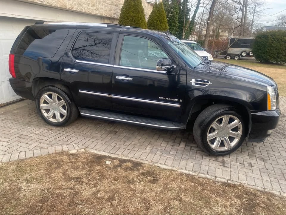 2008 Cadillac Escalade & EXT 3rd Gen - Image 15 of 18