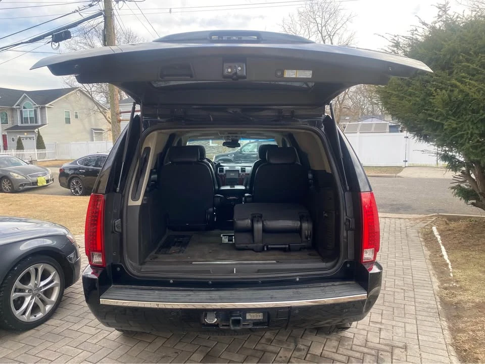 2008 Cadillac Escalade & EXT 3rd Gen - Image 3 of 18