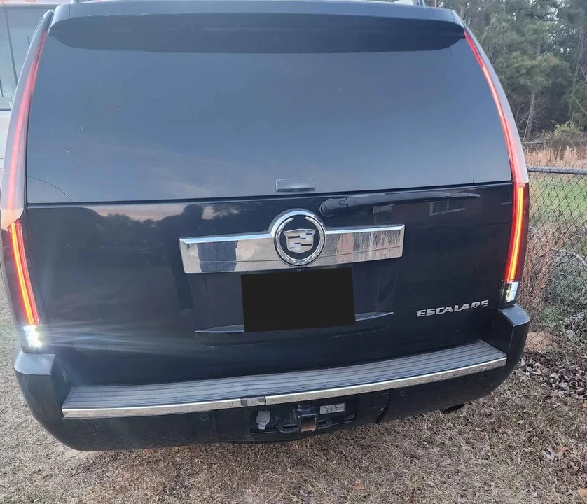 2008 Cadillac Escalade & EXT 3rd Gen - Image 3 of 9