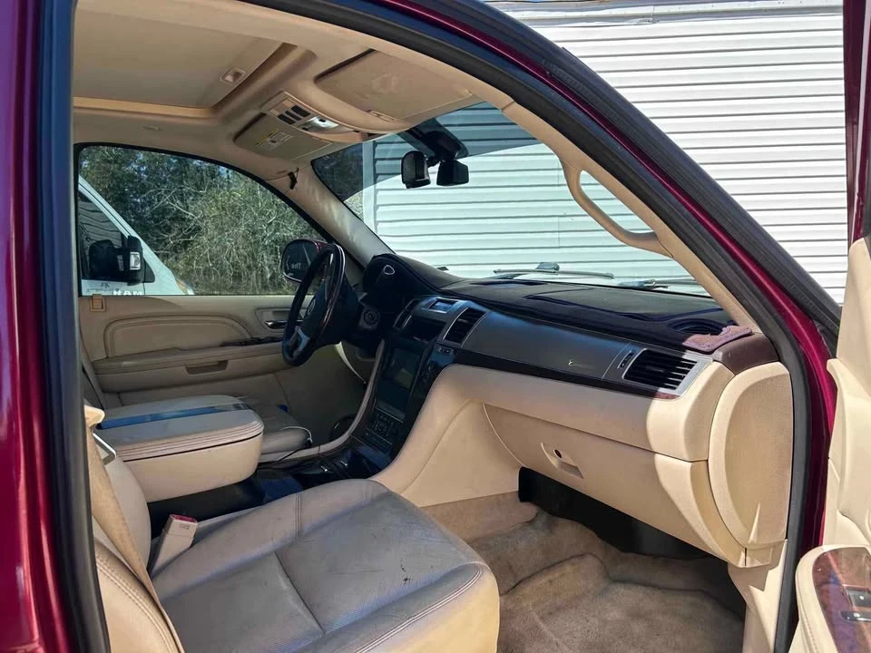 2008 Cadillac Escalade & EXT 3rd Gen - Image 9 of 12