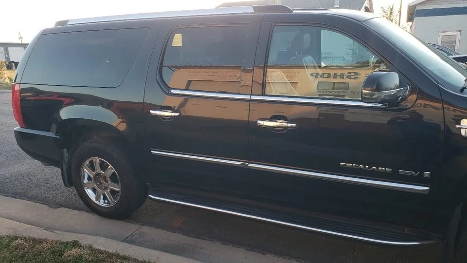 2008 Cadillac Escalade & EXT 3rd Gen - Image 6 of 20