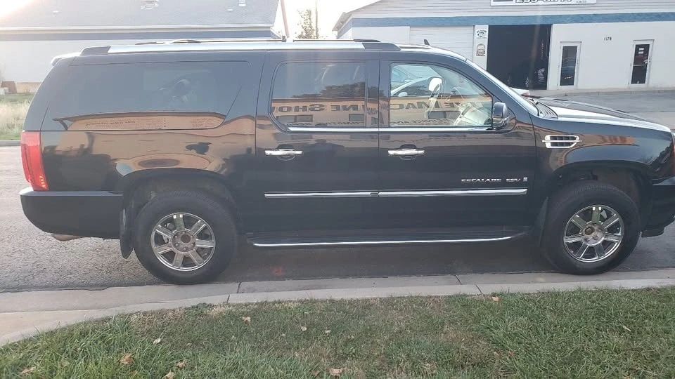 2008 Cadillac Escalade & EXT 3rd Gen - Image 11 of 20