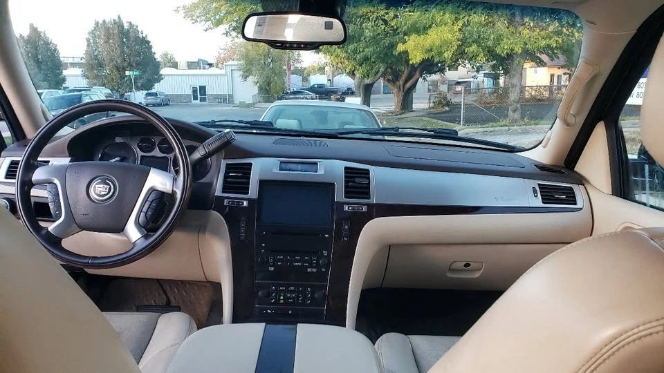 2008 Cadillac Escalade & EXT 3rd Gen - Image 12 of 20