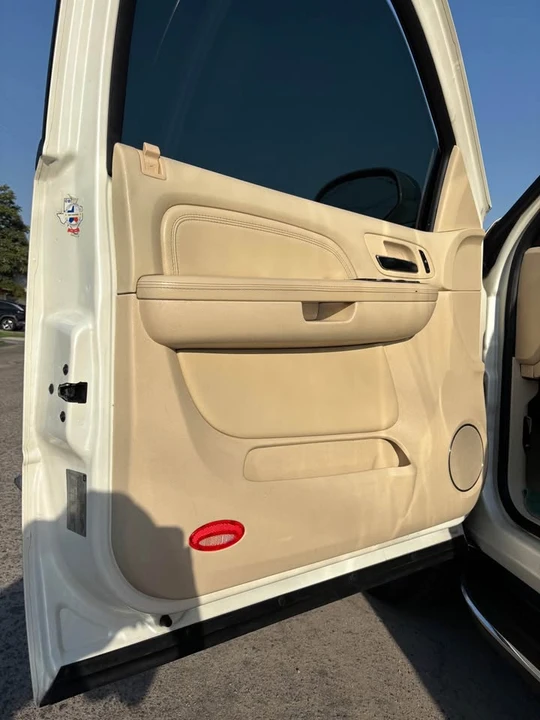 2008 Cadillac Escalade & EXT 3rd Gen - Image 4 of 4