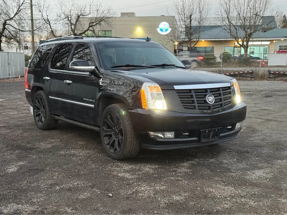 2008 Cadillac Escalade & EXT 3rd Gen - Image 2 of 15
