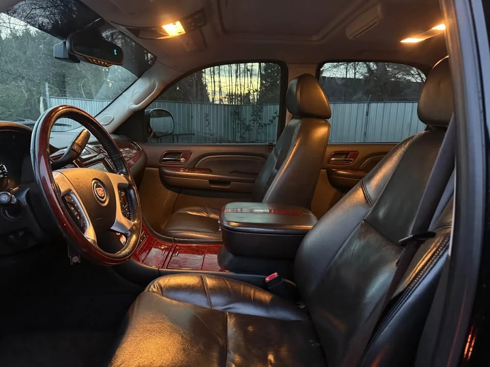 2008 Cadillac Escalade & EXT 3rd Gen - Image 9 of 15