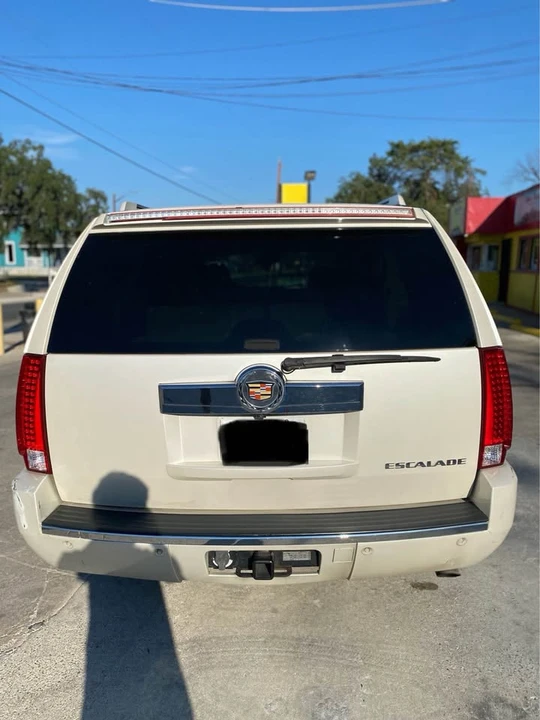 2008 Cadillac Escalade & EXT 3rd Gen - Image 4 of 7