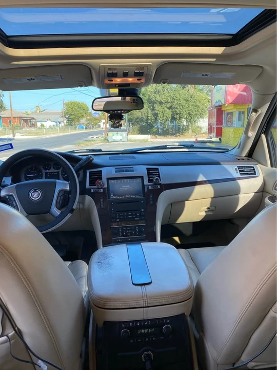 2008 Cadillac Escalade & EXT 3rd Gen - Image 6 of 7