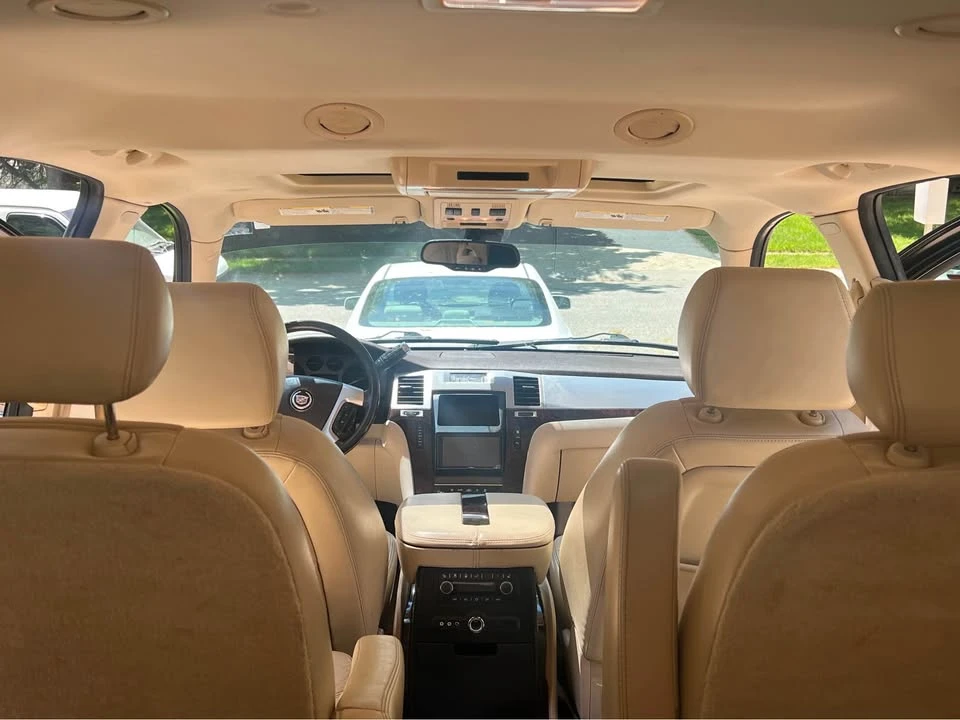 2008 Cadillac Escalade & EXT 3rd Gen - Image 3 of 10