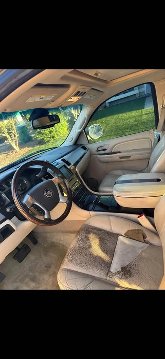 2008 Cadillac Escalade & EXT 3rd Gen - Image 10 of 12