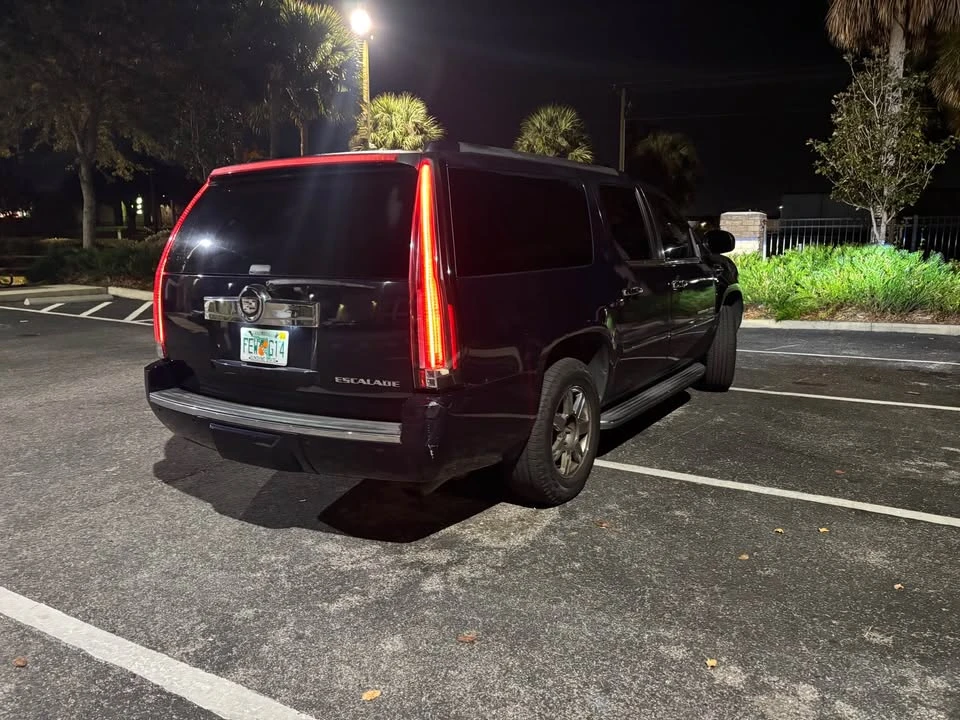 2008 Cadillac Escalade & EXT 3rd Gen - Image 6 of 8