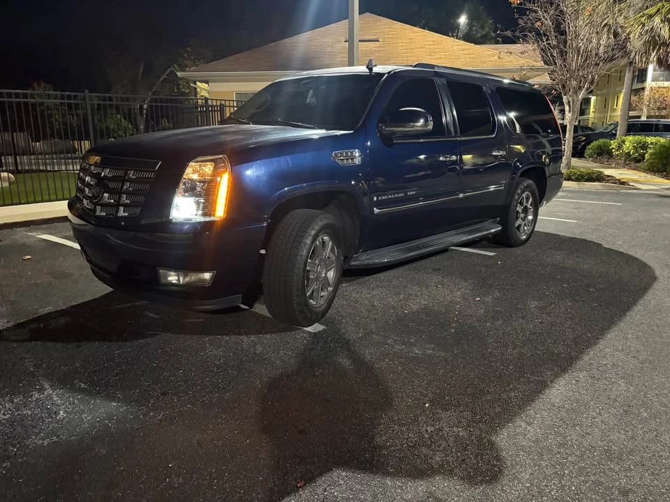 2008 Cadillac Escalade & EXT 3rd Gen - Image 3 of 8