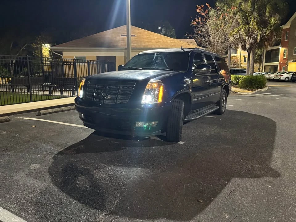 2008 Cadillac Escalade & EXT 3rd Gen - Image 7 of 8
