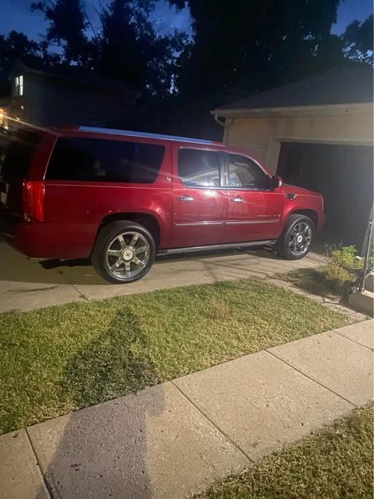 2008 Cadillac Escalade & EXT 3rd Gen - Image 2 of 3
