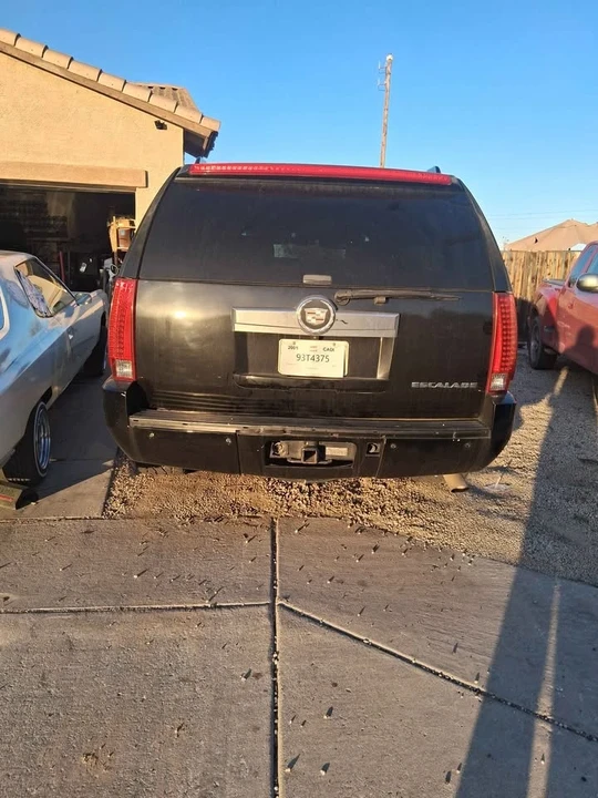 2008 Cadillac Escalade & EXT 3rd Gen - Image 6 of 19
