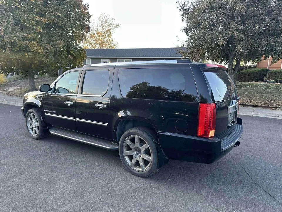 2008 Cadillac Escalade & EXT 3rd Gen - Image 4 of 10