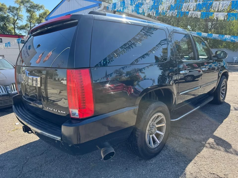 2008 Cadillac Escalade & EXT 3rd Gen - Image 4 of 8