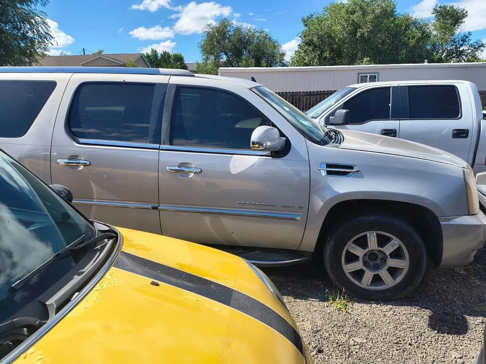 2008 Cadillac Escalade & EXT 3rd Gen - Image 2 of 3