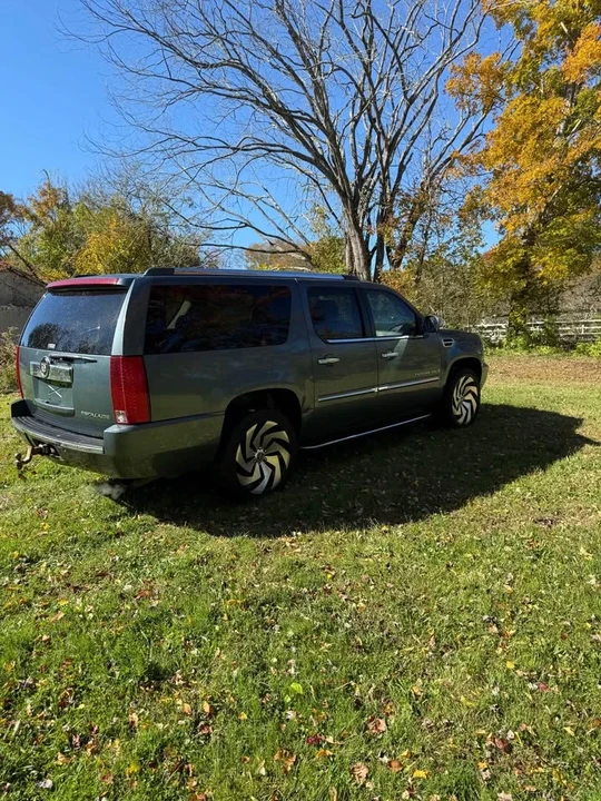 2008 Cadillac Escalade & EXT 3rd Gen - Image 5 of 18