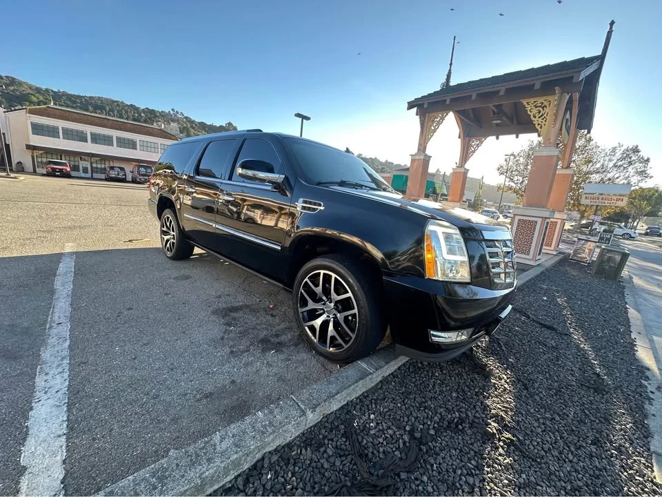 2008 Cadillac Escalade & EXT 3rd Gen - Image 3 of 15