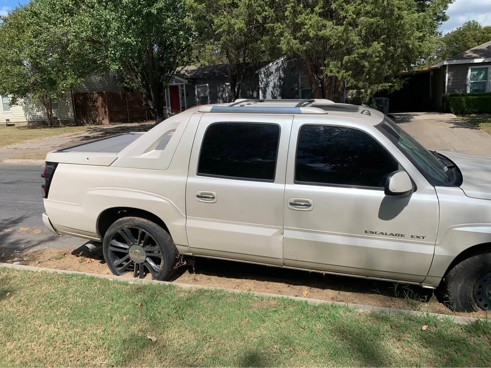 2008 Cadillac Escalade & EXT 3rd Gen - Image 3 of 8